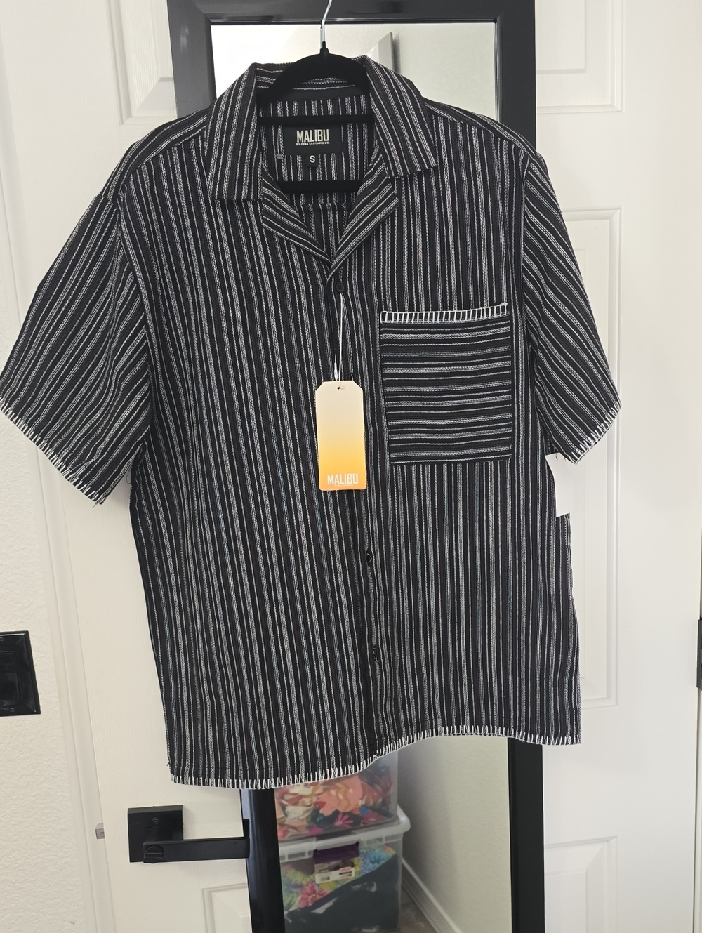 Malibu Men's Black Striped Short Sleeve Shirt Sz Sm Nwt